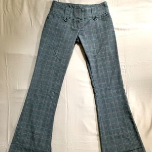 Tracy Evans Size 1 Mid/Low Rise Plaid Flare Pants!